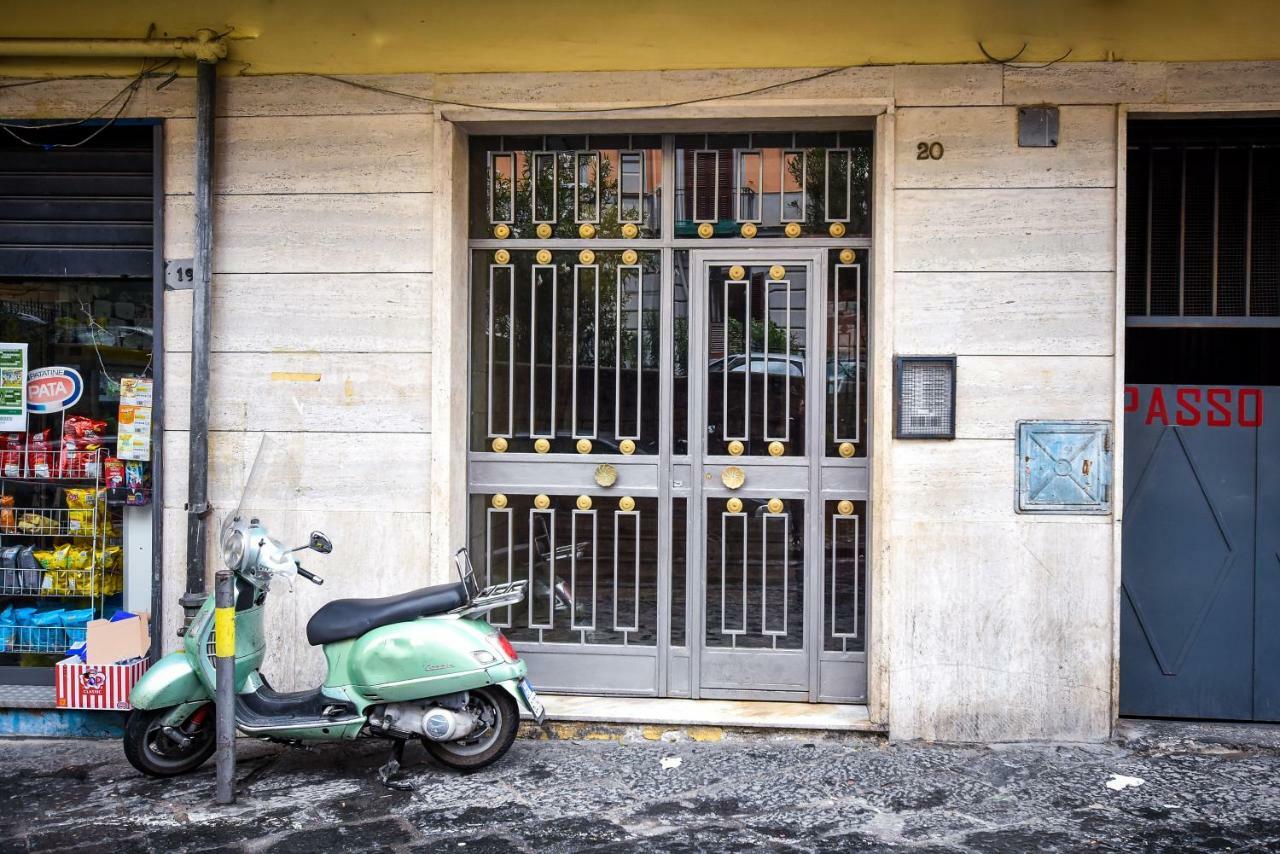 ナポリLa Casa Di Sassaアパートメント エクステリア 写真